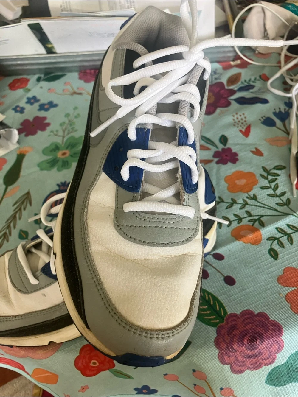 Nike Kids White Gray Blue Lace-Up Athletic Sneakers 6.5 youth